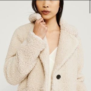 NWT Abercrombie & Fitch Mixed Fabric Teddy Coat